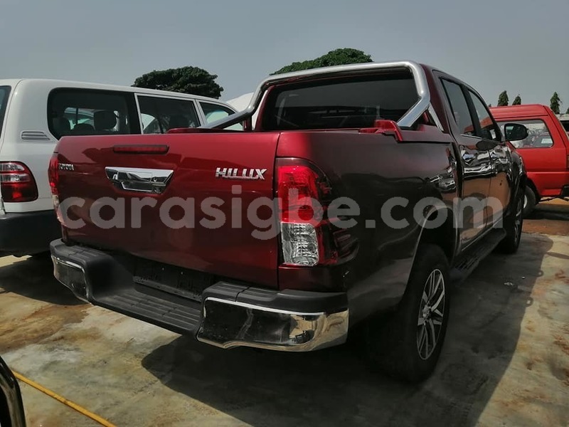Big with watermark toyota hilux togo lom%c3%a9 4944