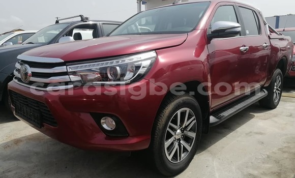 Buy Used Toyota Hilux Red Car in Lome in Togo Buy Used Toyota Hilux Red Car in Lome in Togo