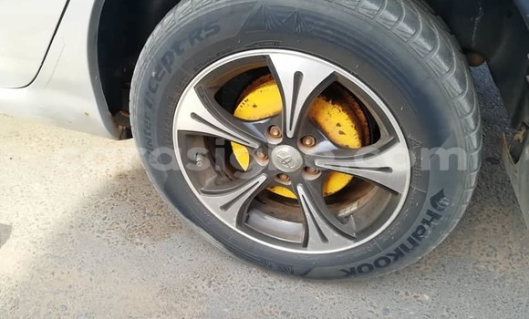 Buy Used Toyota Avensis Silver Car in Lome in Togo Buy Used Toyota Avensis Silver Car in Lome in Togo