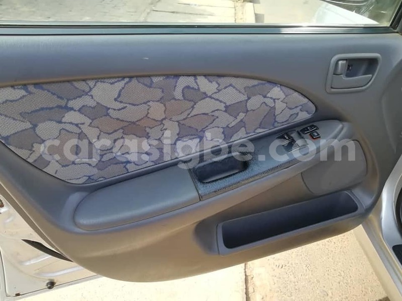 Big with watermark toyota avensis togo lom%c3%a9 4956