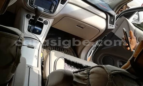Buy Used Toyota Highlander White Car in Lome in Togo Buy Used Toyota Highlander White Car in Lome in Togo