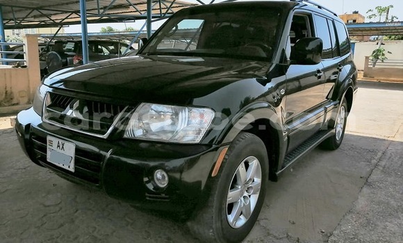Acheter Occasion Voiture Mitsubishi Pajero Noir à Lomé, Togo