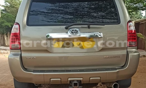 Buy Used Toyota 4Runner Beige Car in Lome in Togo Buy Used Toyota 4Runner Beige Car in Lome in Togo