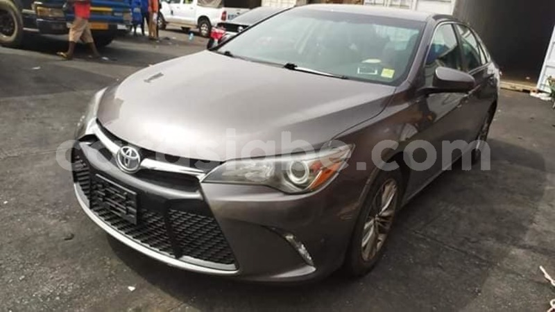 Big with watermark toyota camry togo lom%c3%a9 4963