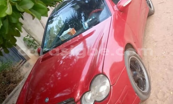 Buy Used Mercedes‒Benz C–Class Red Car in Lome in Togo Buy Used Mercedes‒Benz C–Class Red Car in Lome in Togo