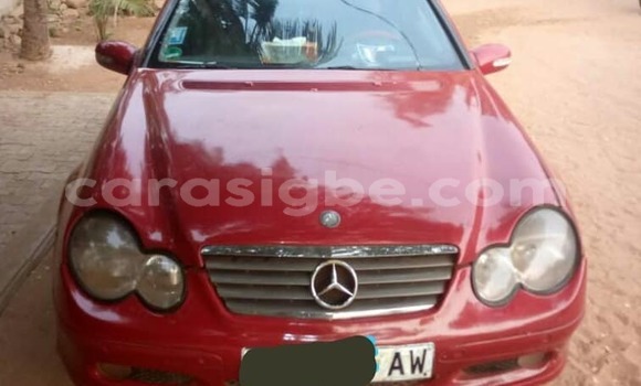 Buy Used Mercedes‒Benz C–Class Red Car in Lome in Togo Buy Used Mercedes‒Benz C–Class Red Car in Lome in Togo
