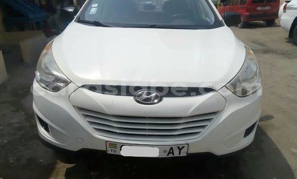Buy Used Hyundai Tucson White Car in Lome in Togo Buy Used Hyundai Tucson White Car in Lome in Togo