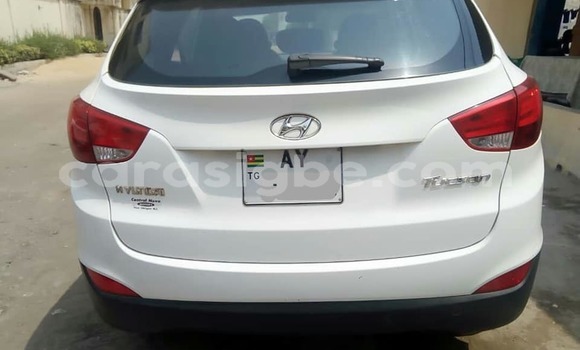 Buy Used Hyundai Tucson White Car in Lome in Togo Buy Used Hyundai Tucson White Car in Lome in Togo