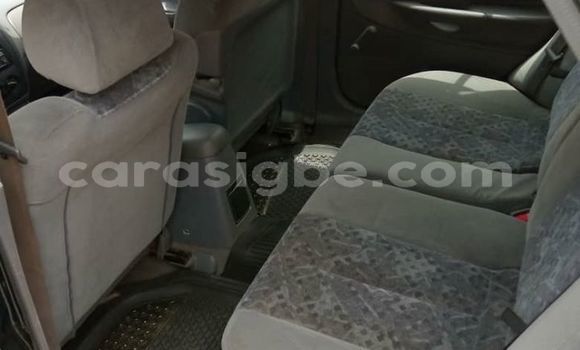 Acheter Occasion Voiture Mazda 323 Vert à Lomé, Togo Acheter Occasion Voiture Mazda 323 Vert à Lomé, Togo