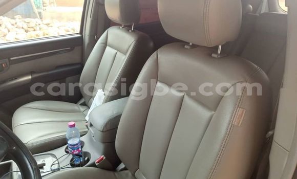 Acheter Occasion Voiture Hyundai Santa Fe Blanc à Lomé, Togo Acheter Occasion Voiture Hyundai Santa Fe Blanc à Lomé, Togo