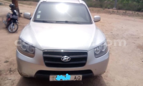 Acheter Occasion Voiture Hyundai Santa Fe Gris à Lomé, Togo Acheter Occasion Voiture Hyundai Santa Fe Gris à Lomé, Togo