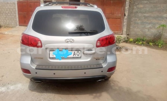Acheter Occasion Voiture Hyundai Santa Fe Gris à Lomé, Togo Acheter Occasion Voiture Hyundai Santa Fe Gris à Lomé, Togo