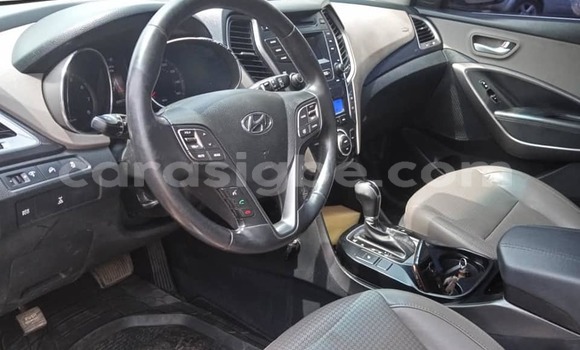 Acheter Occasion Voiture Hyundai Santa Fe Blanc à Lomé, Togo Acheter Occasion Voiture Hyundai Santa Fe Blanc à Lomé, Togo