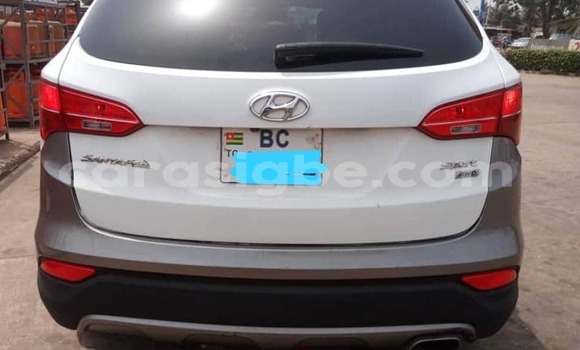 Acheter Occasion Voiture Hyundai Santa Fe Blanc à Lomé, Togo Acheter Occasion Voiture Hyundai Santa Fe Blanc à Lomé, Togo