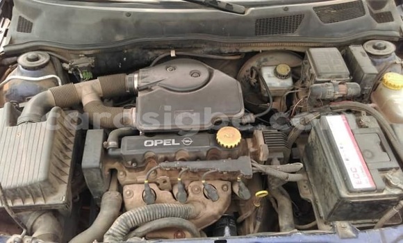 Acheter Occasion Voiture Opel Astra Bleu à Lomé, Togo Acheter Occasion Voiture Opel Astra Bleu à Lomé, Togo