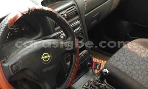 Acheter Occasion Voiture Opel Astra Bleu à Lomé, Togo Acheter Occasion Voiture Opel Astra Bleu à Lomé, Togo