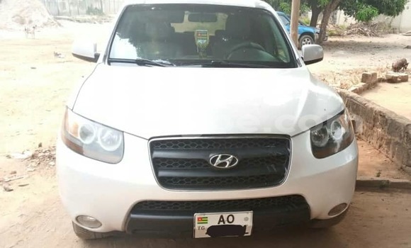 Acheter Occasion Voiture Hyundai Santa Fe Blanc à Lomé, Togo Acheter Occasion Voiture Hyundai Santa Fe Blanc à Lomé, Togo