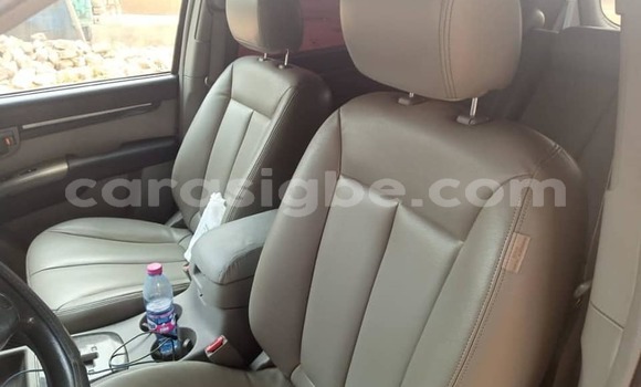 Acheter Occasion Voiture Hyundai Santa Fe Blanc à Lomé, Togo Acheter Occasion Voiture Hyundai Santa Fe Blanc à Lomé, Togo