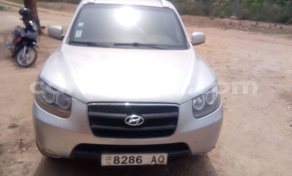Acheter Occasion Voiture Hyundai Santa Fe Gris à Lomé, Togo Acheter Occasion Voiture Hyundai Santa Fe Gris à Lomé, Togo