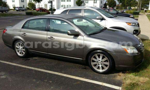 Buy Used Toyota Avalon Brown Car in Lome in Togo Buy Used Toyota Avalon Brown Car in Lome in Togo