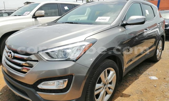Acheter Occasion Voiture Hyundai Santa Fe Gris à Lomé, Togo Acheter Occasion Voiture Hyundai Santa Fe Gris à Lomé, Togo