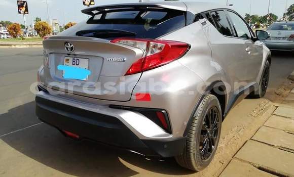 Acheter Neuf Voiture Toyota C-HR Gris à Lomé, Maritime Acheter Neuf Voiture Toyota C-HR Gris à Lomé, Maritime