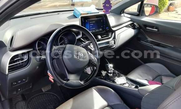 Acheter Neuf Voiture Toyota C-HR Gris à Lomé, Maritime Acheter Neuf Voiture Toyota C-HR Gris à Lomé, Maritime