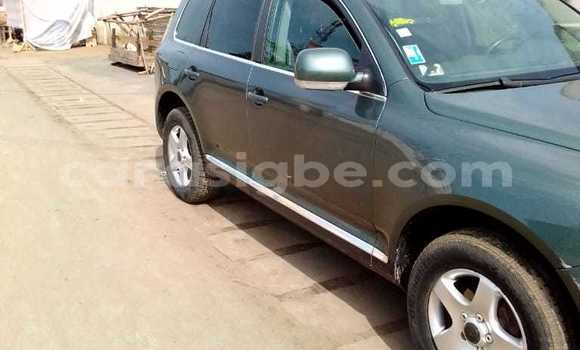 Buy Used Volkswagen Touareg Green Car in Lome in Togo