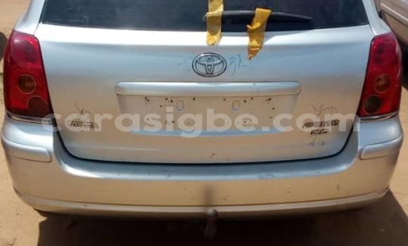 Acheter Occasion Voiture Toyota Avensis Beige à Bé, Togo Acheter Occasion Voiture Toyota Avensis Beige à Bé, Togo