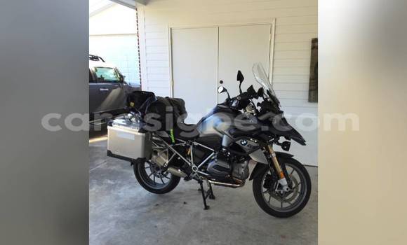 Acheter Occasion Moto BMW R1200GS Adventure Noir à Lomé, Maritime Acheter Occasion Moto BMW R1200GS Adventure Noir à Lomé, Maritime