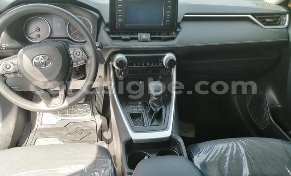 Acheter Occasion Voiture Toyota RAV4 Blanc à Lomé, Maritime Acheter Occasion Voiture Toyota RAV4 Blanc à Lomé, Maritime