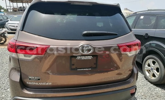 Acheter Occasion Voiture Toyota Highlander Autre à Lomé, Togo Acheter Occasion Voiture Toyota Highlander Autre à Lomé, Togo