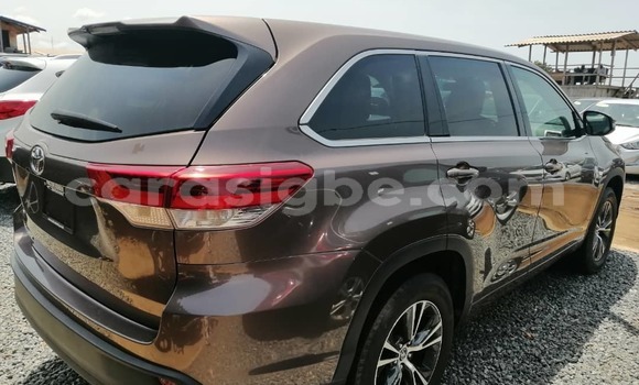 Acheter Occasion Voiture Toyota Highlander Autre à Lomé, Togo Acheter Occasion Voiture Toyota Highlander Autre à Lomé, Togo