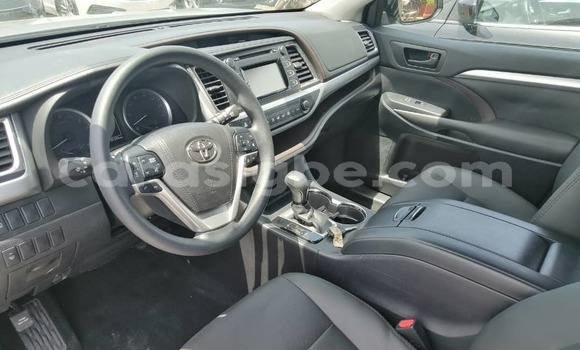 Acheter Occasion Voiture Toyota Highlander Autre à Lomé, Togo Acheter Occasion Voiture Toyota Highlander Autre à Lomé, Togo