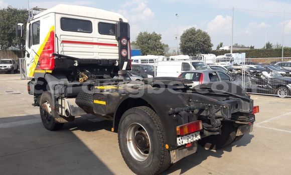 Acheter Occasion Utilitaire Man Silent Blanc à Lomé, Togo Acheter Occasion Utilitaire Man Silent Blanc à Lomé, Togo