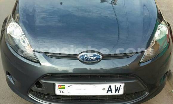 Acheter Occasion Voiture Ford Fiesta Gris à Lomé, Togo