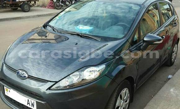 Buy Used Ford Fiesta Silver Car in Lome in Togo Buy Used Ford Fiesta Silver Car in Lome in Togo