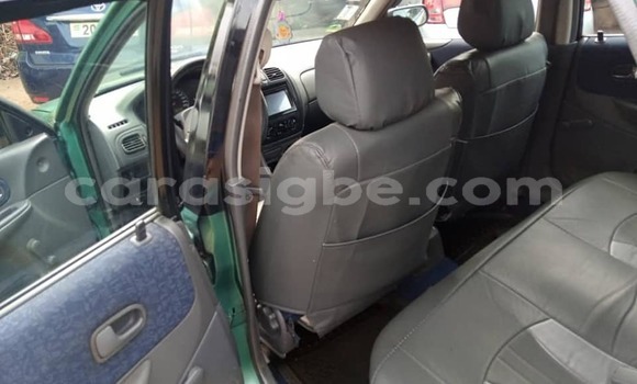 Acheter Occasion Voiture Mazda 323 Vert à Lomé, Togo Acheter Occasion Voiture Mazda 323 Vert à Lomé, Togo