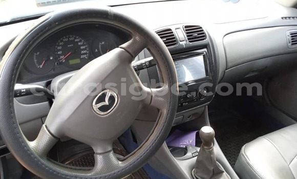 Acheter Occasion Voiture Mazda 323 Vert à Lomé, Togo Acheter Occasion Voiture Mazda 323 Vert à Lomé, Togo