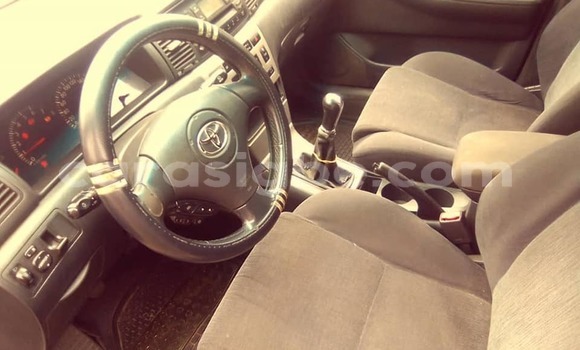 Acheter Occasion Voiture Toyota Corolla Gris à Lomé, Togo Acheter Occasion Voiture Toyota Corolla Gris à Lomé, Togo