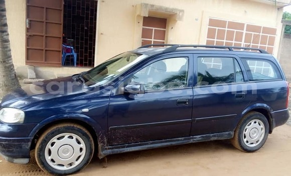 Buy Used Opel Astra Blue Car in Lome in Togo Buy Used Opel Astra Blue Car in Lome in Togo