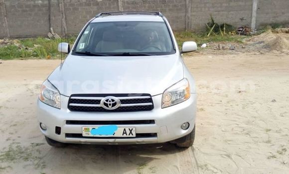 Acheter Occasion Voiture Toyota RAV4 Gris à Lomé, Togo Acheter Occasion Voiture Toyota RAV4 Gris à Lomé, Togo