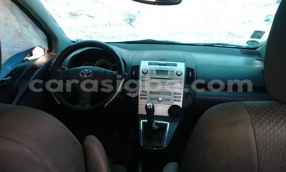 Acheter Occasion Voiture Toyota Corolla Verso Gris à Lomé, Togo Acheter Occasion Voiture Toyota Corolla Verso Gris à Lomé, Togo