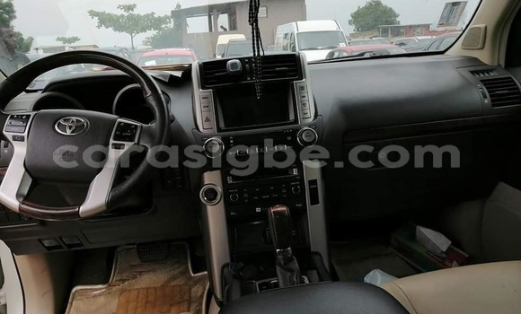 Buy Used Toyota Land Cruiser White Car in Lome in Togo Buy Used Toyota Land Cruiser White Car in Lome in Togo