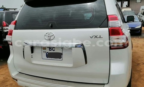 Buy Used Toyota Land Cruiser White Car in Lome in Togo Buy Used Toyota Land Cruiser White Car in Lome in Togo