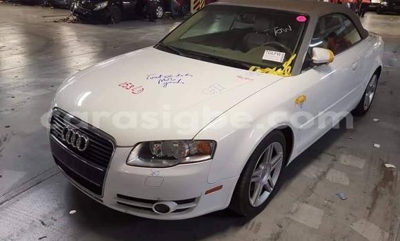 Acheter Occasion Voiture Audi A4 Blanc à Lomé, Togo