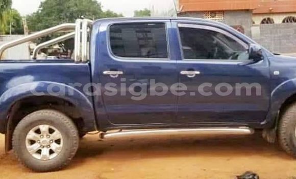 Buy Used Toyota Hilux Blue Car in Lome in Togo Buy Used Toyota Hilux Blue Car in Lome in Togo