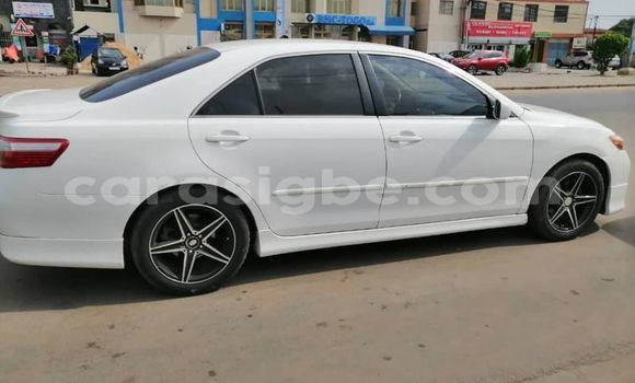 Buy Used Toyota Camry White Car in Lome in Togo Buy Used Toyota Camry White Car in Lome in Togo