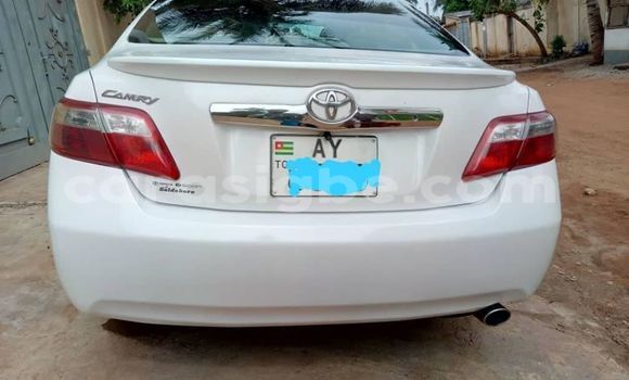 Buy Used Toyota Camry White Car in Lome in Togo Buy Used Toyota Camry White Car in Lome in Togo