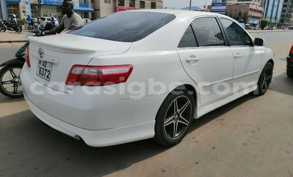 Buy Used Toyota Camry White Car in Lome in Togo Buy Used Toyota Camry White Car in Lome in Togo